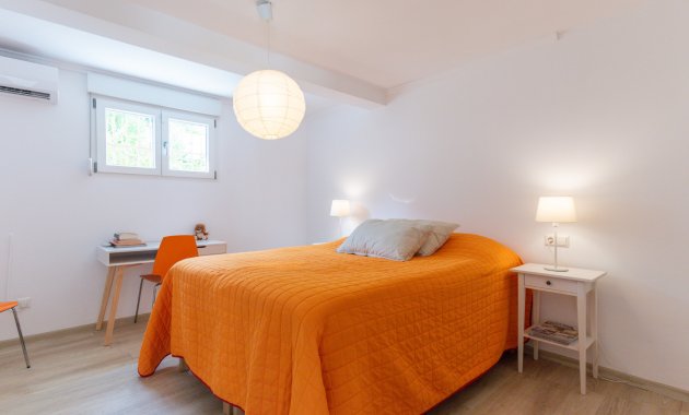 Resale - Semi - Detached Villa -
Punta Prima