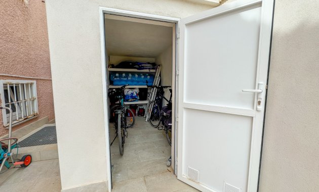 Resale - Semi - Detached Villa -
Punta Prima