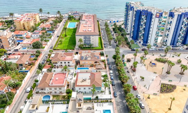 Resale - Semi - Detached Villa -
Punta Prima