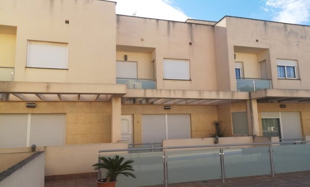 Herverkoop - Rijwoning -
Los Montesinos - La Herrada