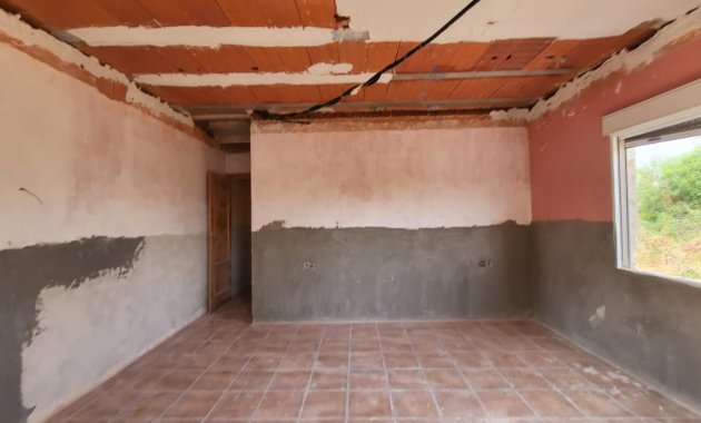 Herverkoop - Renovatie -
Elche - La Hoya