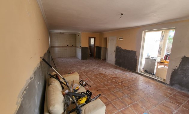 Herverkoop - Renovatie -
Elche - La Hoya