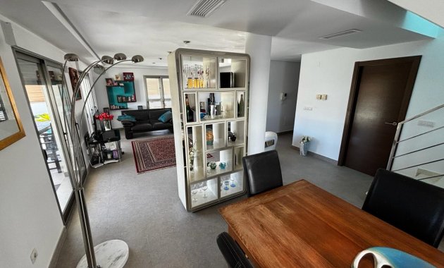 Revente - Détaché / Villa -
Cox