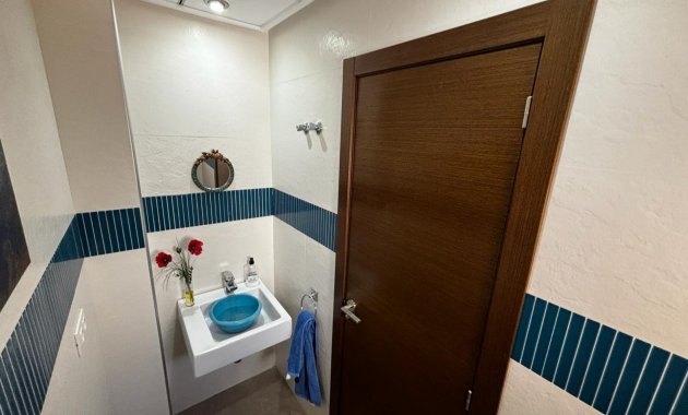 Revente - Détaché / Villa -
Cox