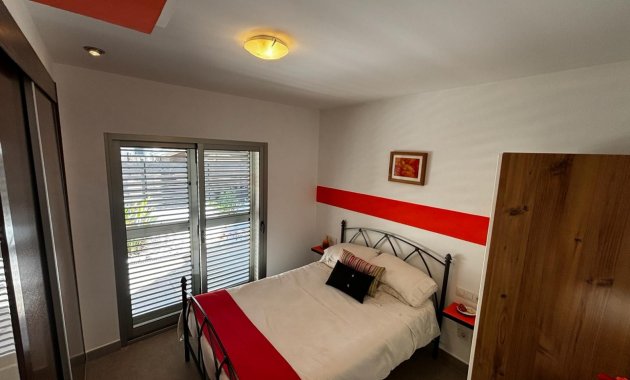 Revente - Détaché / Villa -
Cox