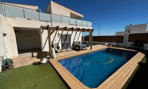 Revente - Détaché / Villa -
Cox