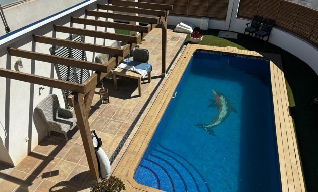 Revente - Détaché / Villa -
Cox