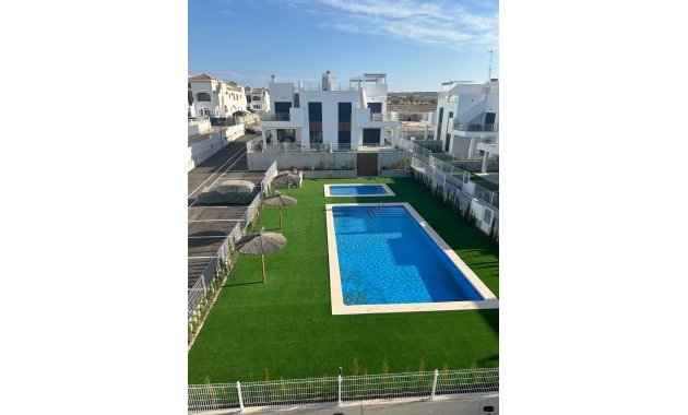 Kurzzeit-Vermietung - Penthouse -
Orihuela - Entre Naranjos - Vistabella