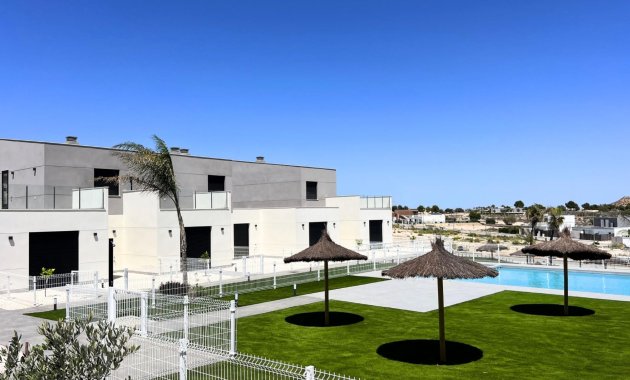 Obra nueva - Villa -
Banos y Mendigo - Altaona Golf