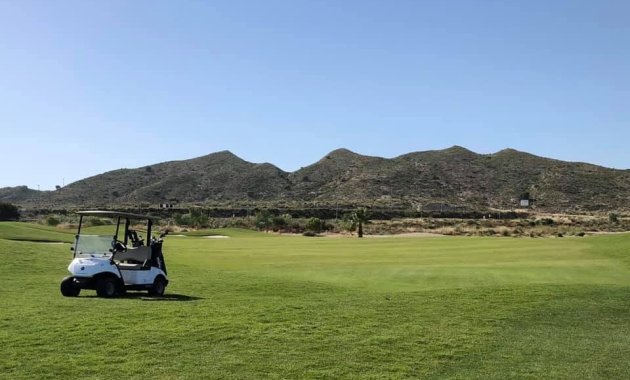 Obra nueva - Casa adosada -
Banos y Mendigo - Altaona Golf