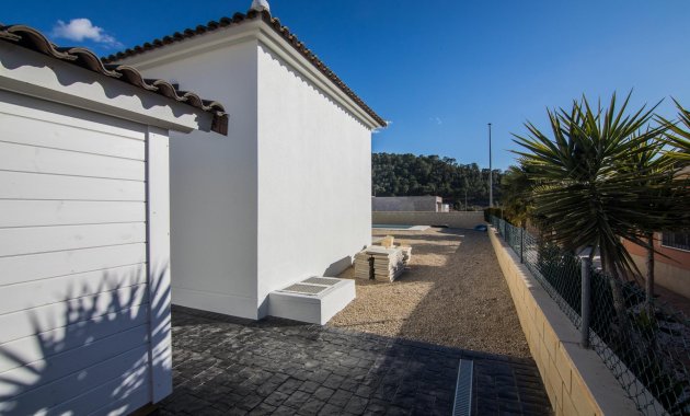 Obra nueva - Villa -
Pinoso - Lel