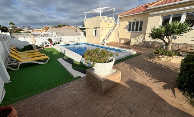 Herverkoop - Vrijstaande woning / Villa -
Ciudad Quesada - Rojales - Ciudad Quesada