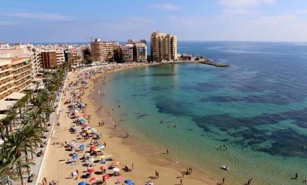 Neue Gebäude - Penthouse -
Torrevieja - Playa de El Cura