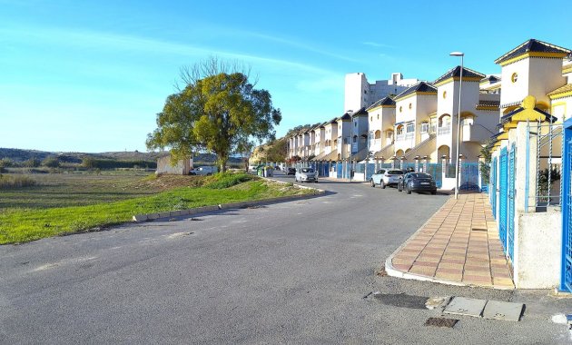 Wiederverkauf - Bungalow -
Guardamar del Segura - El Eden