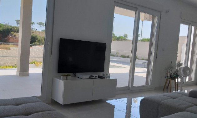 Resale - Villa -
Santa Pola - Gran Alacant