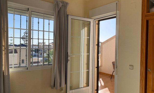 Resale - Town House -
Guardamar del Segura - El Raso