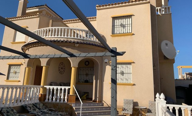 Resale - Town House -
Guardamar del Segura - El Raso