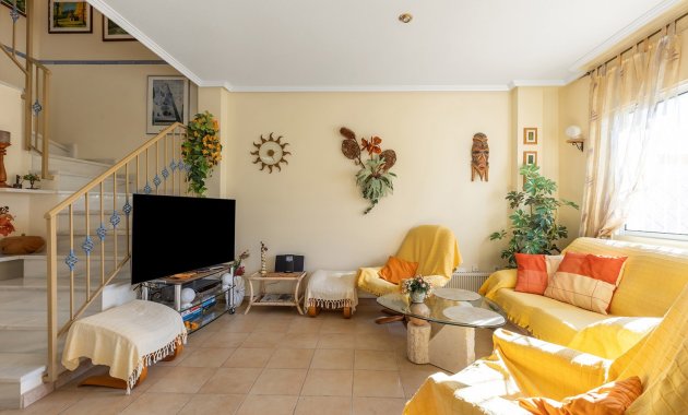 Resale - Semi - Detached Villa -
La Mata - Playa