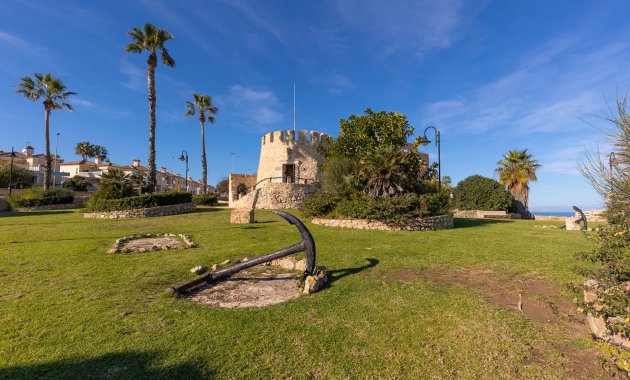 Reventa - Adosado -
La Mata - Playa