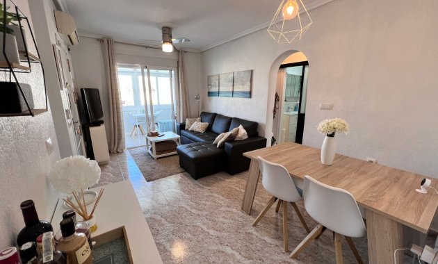 Herverkoop - Appartement -
Orihuela Costa