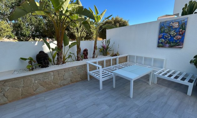 Resale - Detached House / Villa -
Los Montesinos - La Herada