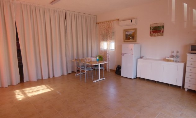 Resale - Country Property -
Rafal