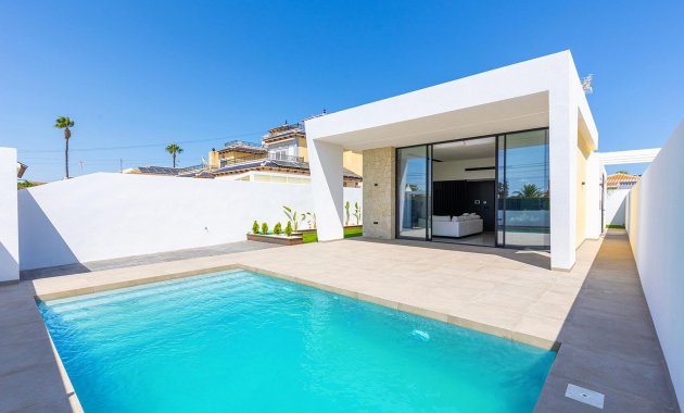 Obra nueva - Villa -
Torrevieja - Los Balcones