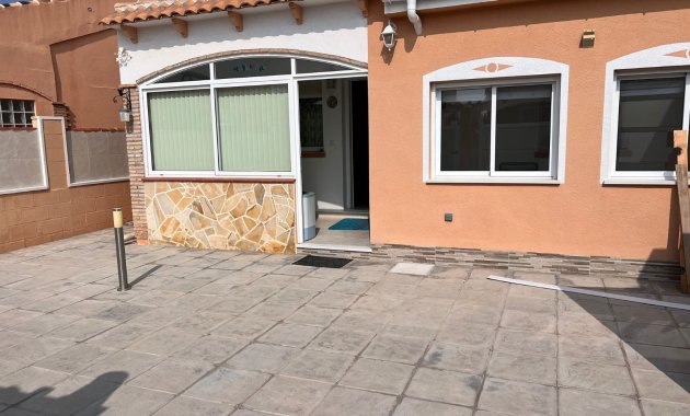 Resale - Town House -
Torrevieja