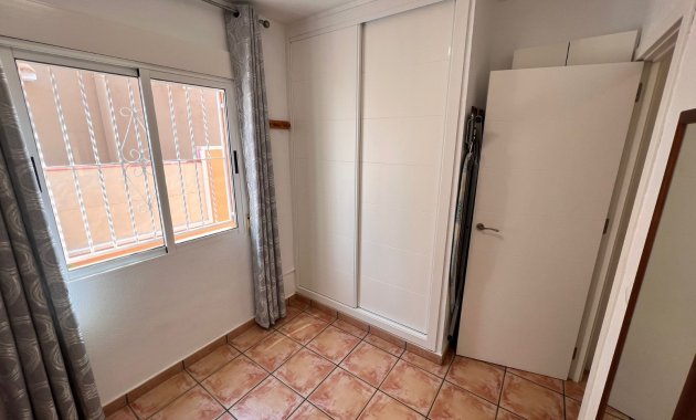 Resale - Town House -
Torrevieja