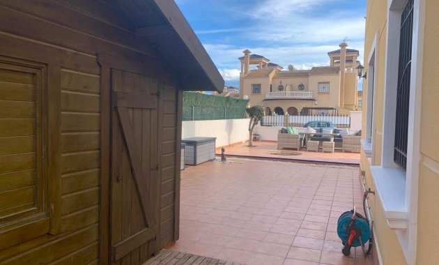 Resale - Detached House / Villa -
Guardamar del Segura - El Raso