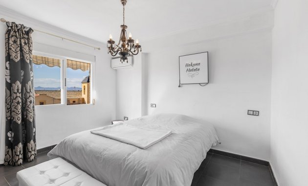 Herverkoop - Appartement -
Daya Nueva