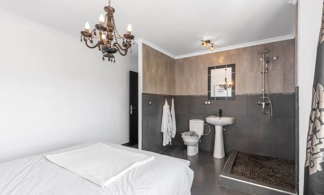 Herverkoop - Appartement -
Daya Nueva