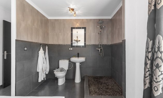 Herverkoop - Appartement -
Daya Nueva