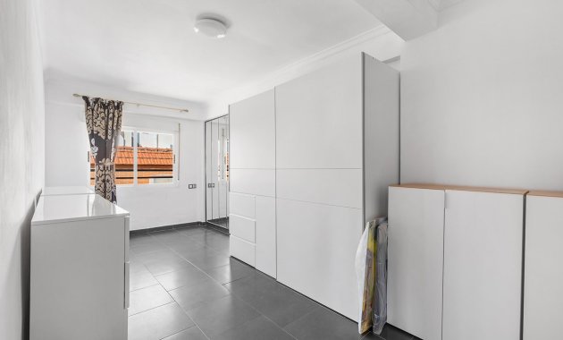 Herverkoop - Appartement -
Daya Nueva