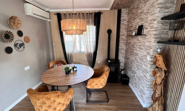 Herverkoop - Vrijstaande woning / Villa -
Benijofar