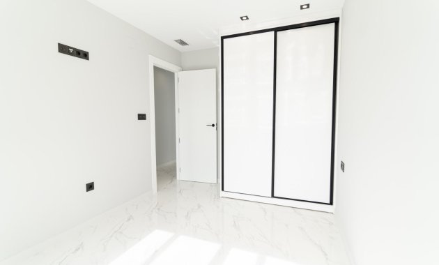 Obra nueva - Villa -
Orihuela Costa - Punta Prima