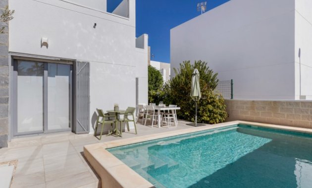 Resale - Villa -
Benijofar