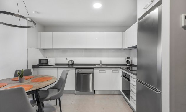 Reventa - Apartamento -
La Mata - Playa