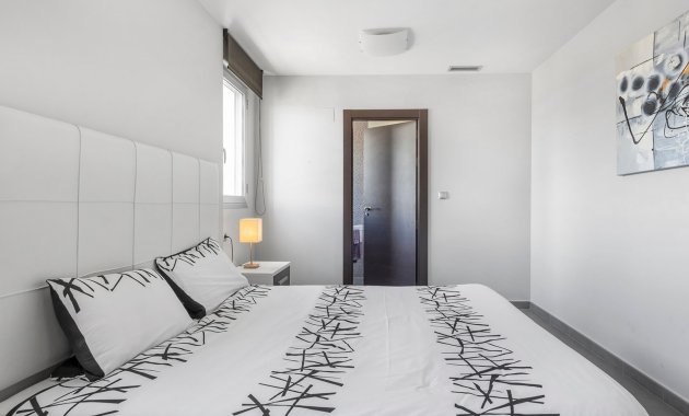 Reventa - Apartamento -
La Mata - Playa