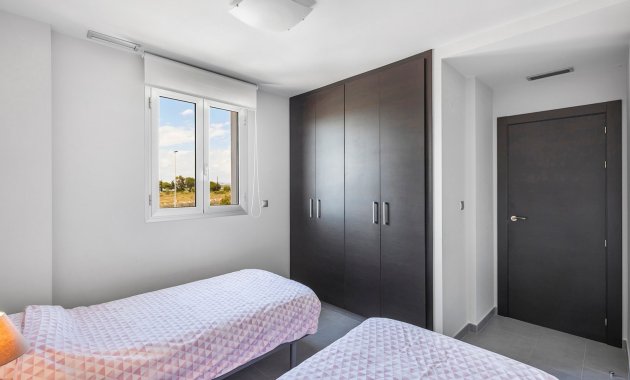 Reventa - Apartamento -
La Mata - Playa