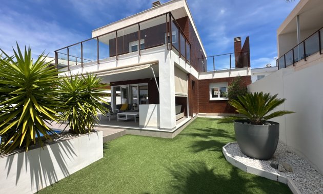 Herverkoop - Vrijstaande woning / Villa -
Gran Alacant