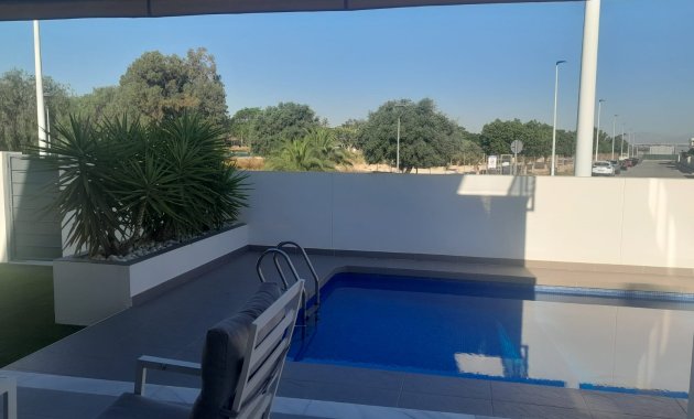 Herverkoop - Vrijstaande woning / Villa -
Gran Alacant