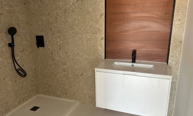 Wiederverkauf - Apartment -
San Miguel de Salinas