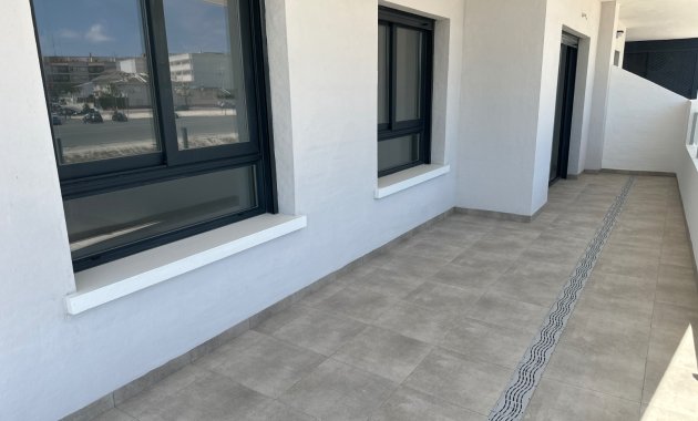 Wiederverkauf - Apartment -
San Miguel de Salinas