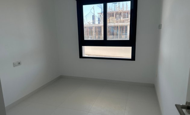 Wiederverkauf - Apartment -
San Miguel de Salinas