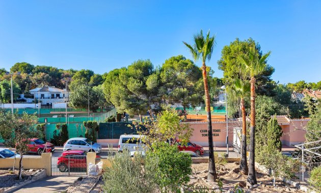 Wiederverkauf - Freistehend / Villa -
Torrevieja - Los Balcones