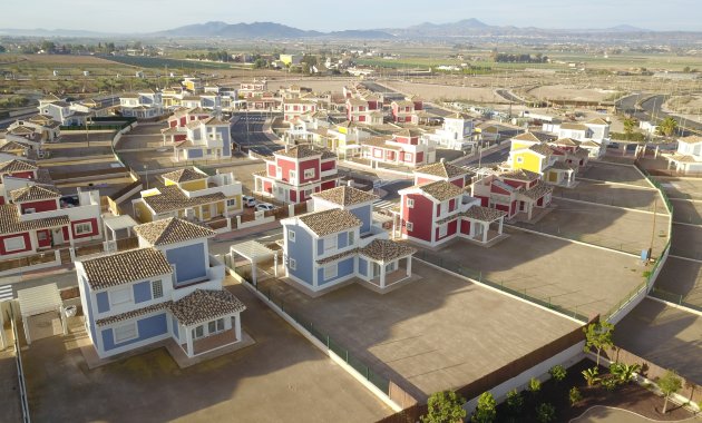 Obra nueva - Independiente / Villa -
Purias