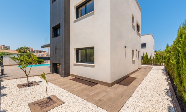 New Build - Detached House / Villa -
Playa Paraiso