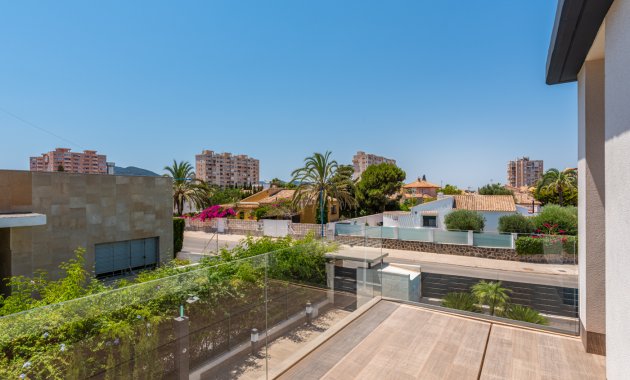 New Build - Detached House / Villa -
Playa Paraiso