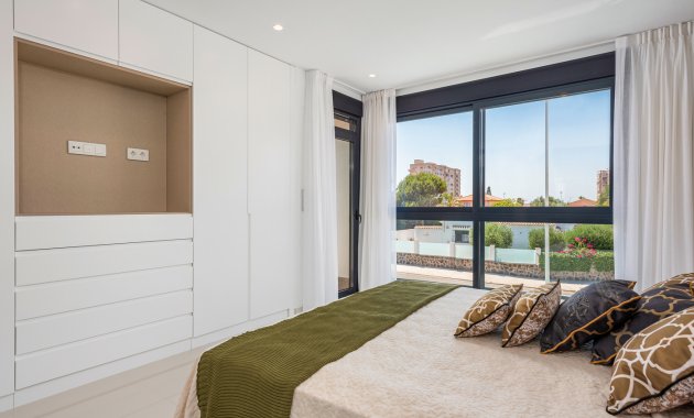 New Build - Detached House / Villa -
Playa Paraiso